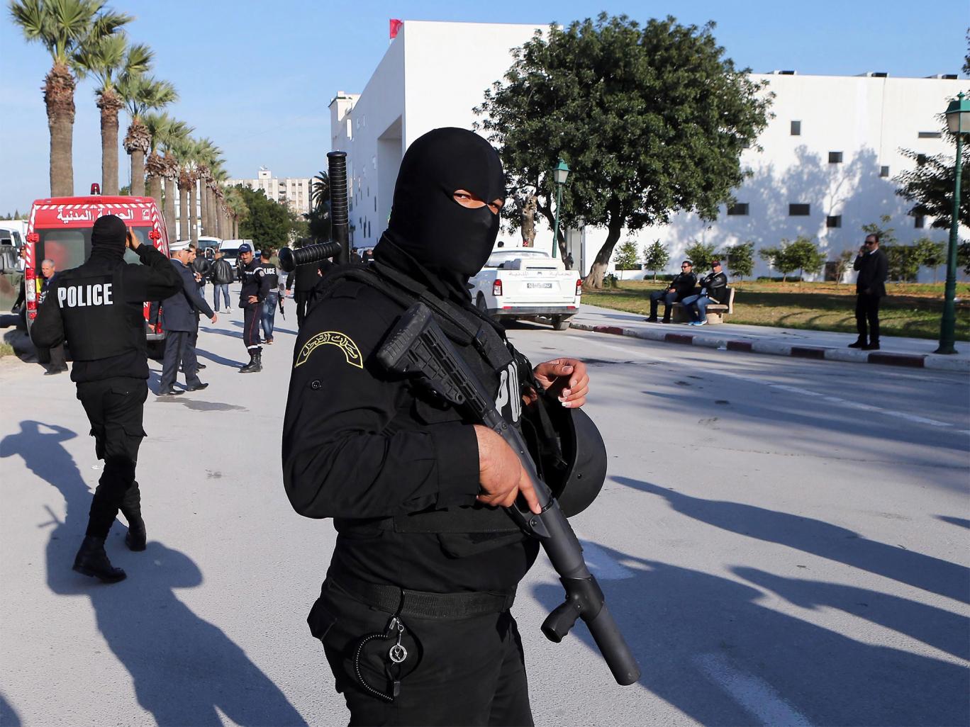 Police stand outside of National Bardo Museum. Photo Courtesy of Independent News.