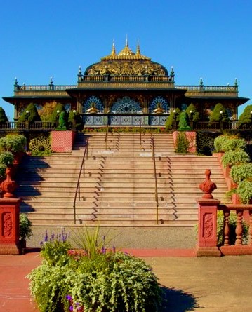 Palace of Gold, West Virginia, USA. Image Courtesy of scenicusa.net.